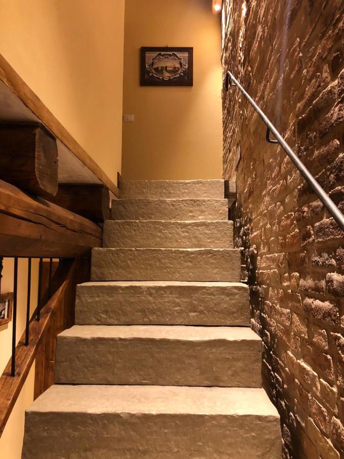 Il Castello Affittacamere Montecosaro  Exteriör bild